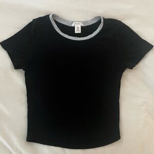 Soft Fitted Black Short Sleeve Shirt Size M